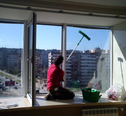 Мытье окон в однокомнатной квартире Яхрома